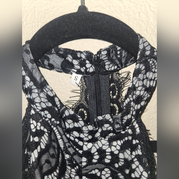 SZ: SMALL Little Black Lace Halter Neckline Jumper w/ Mesh Cutouts ~ EUC - Picture 6 of 6